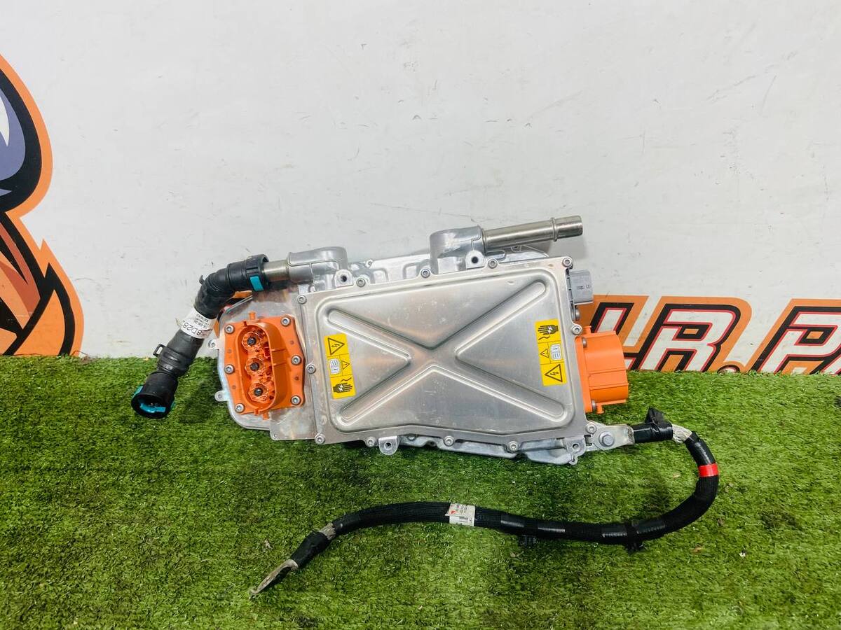 LR159326 Инвертор передний Land Rover Discovery Sport L550 (2015-) Б/У